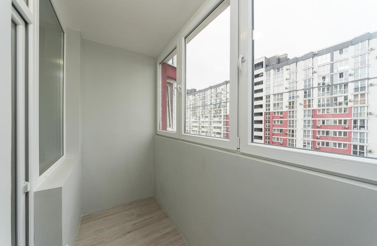 Appartement Flatrent Drahomanova 2A à Kiev Extérieur photo