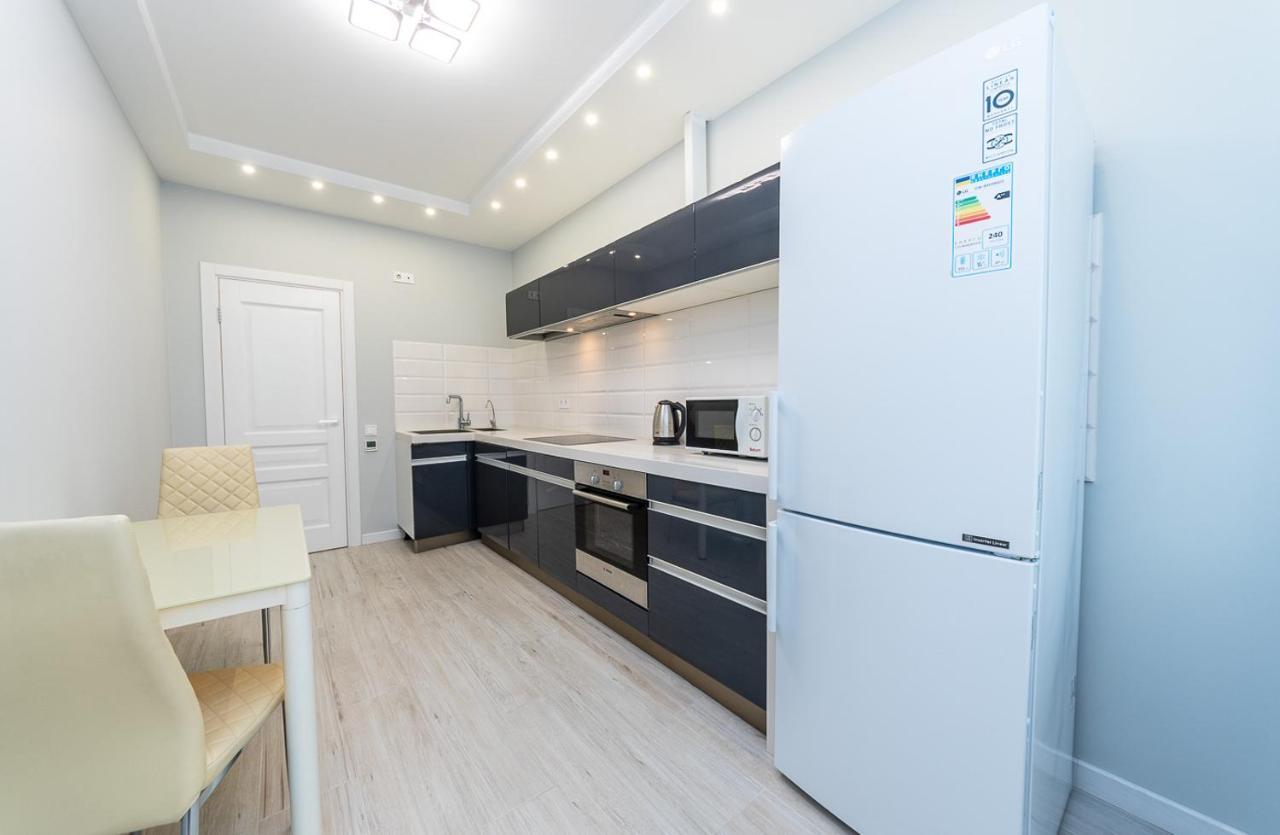 Appartement Flatrent Drahomanova 2A à Kiev Extérieur photo