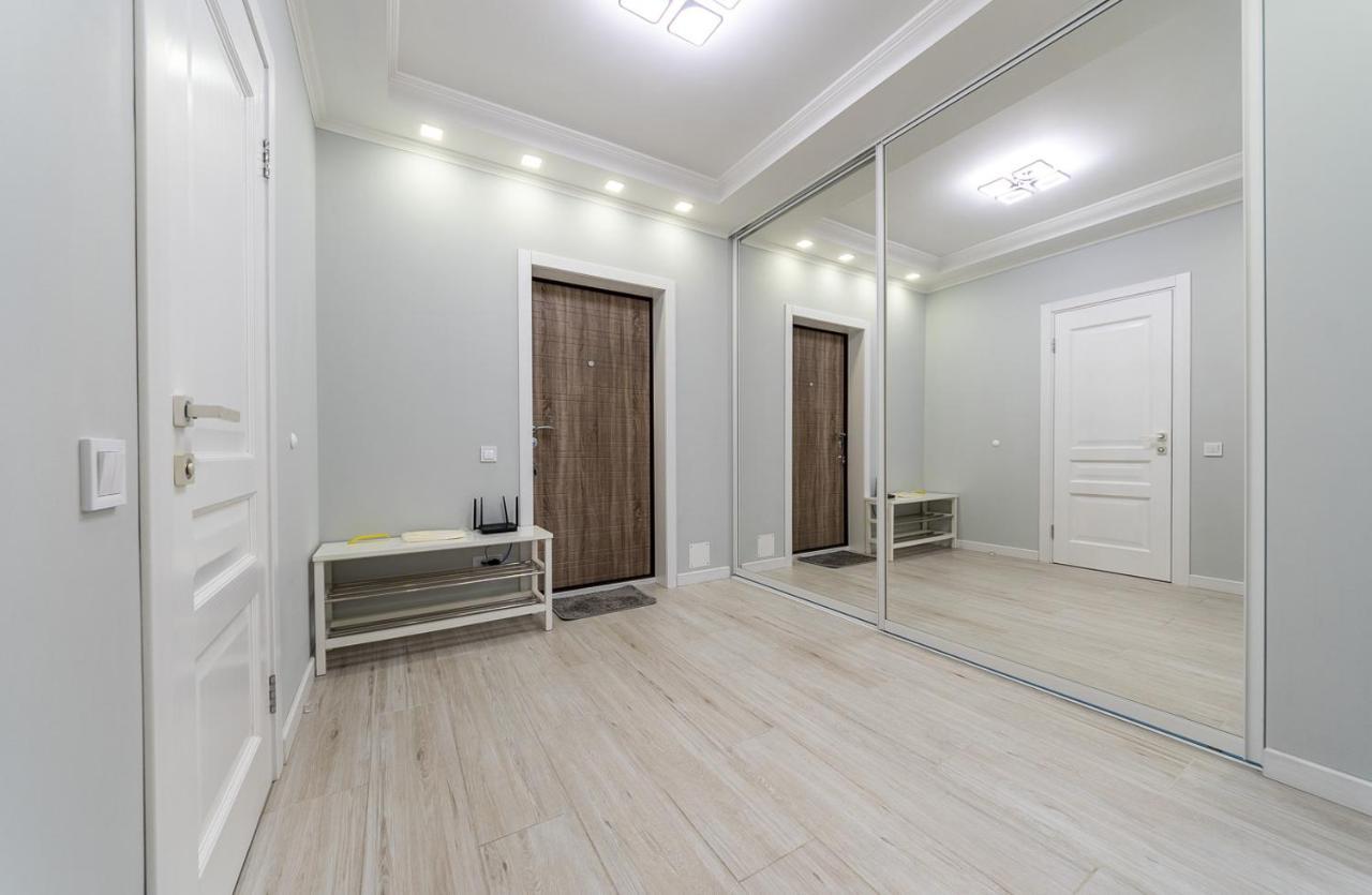Appartement Flatrent Drahomanova 2A à Kiev Extérieur photo
