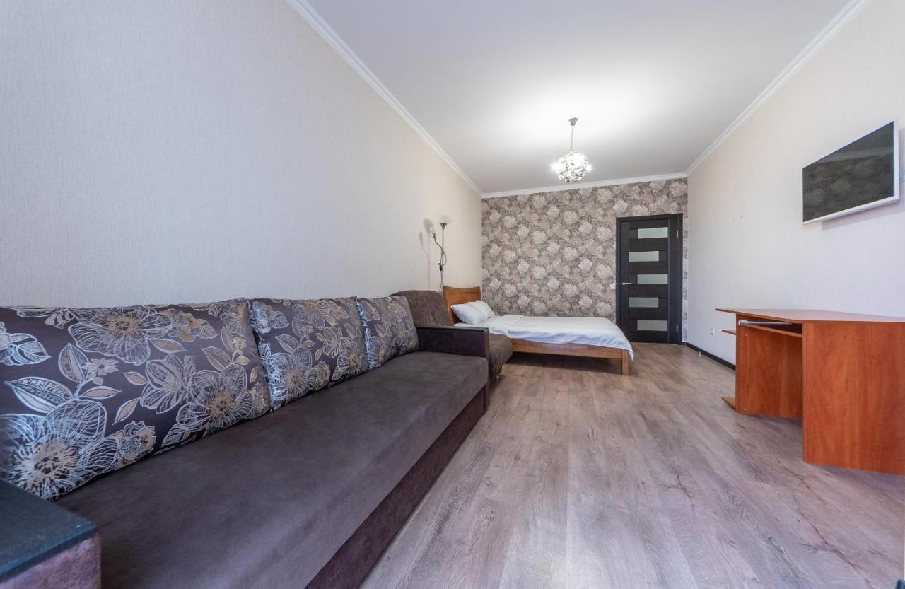 Appartement Flatrent Drahomanova 2A à Kiev Extérieur photo