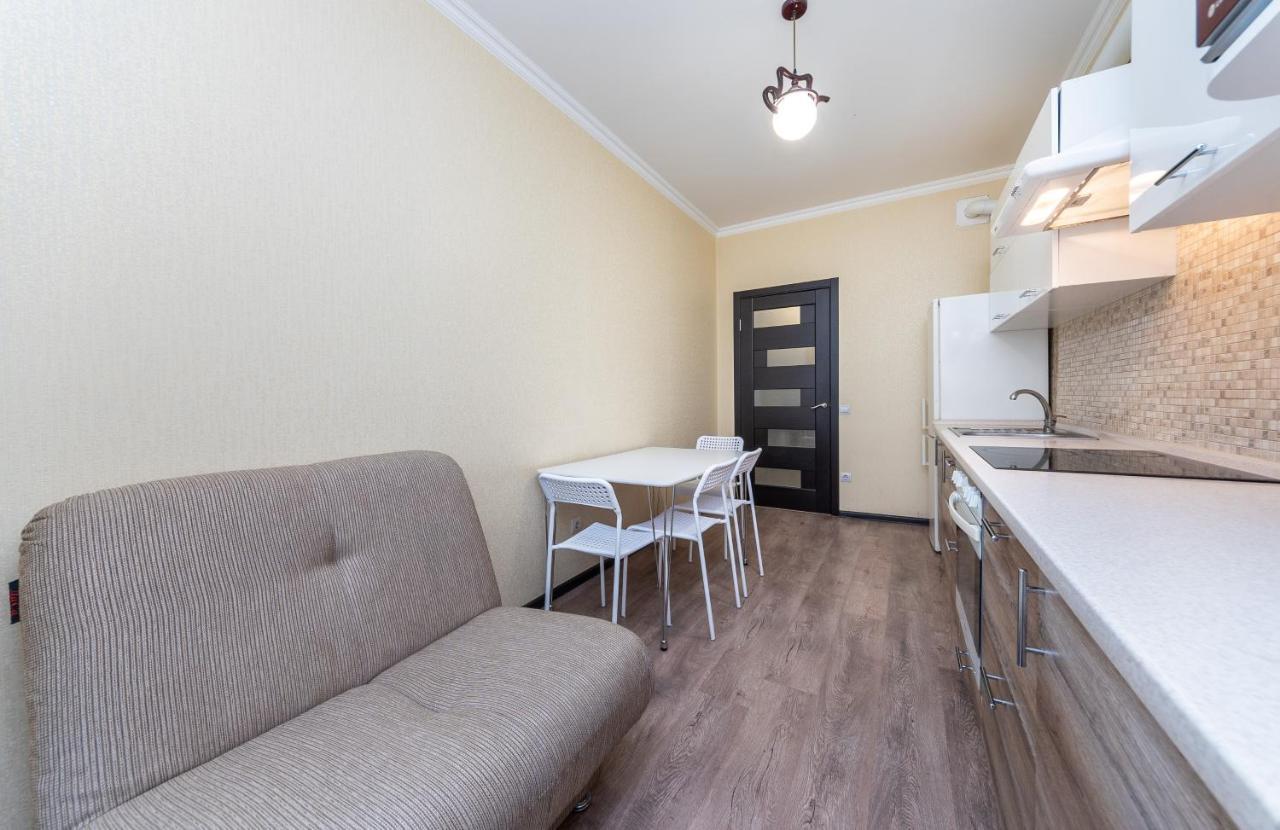 Appartement Flatrent Drahomanova 2A à Kiev Extérieur photo