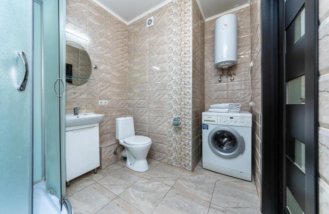 Appartement Flatrent Drahomanova 2A à Kiev Extérieur photo