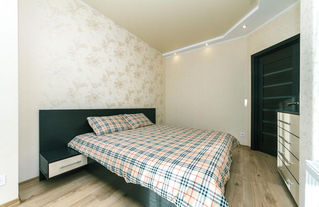 Appartement Flatrent Drahomanova 2A à Kiev Extérieur photo