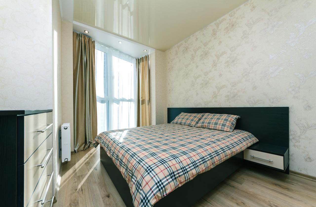 Appartement Flatrent Drahomanova 2A à Kiev Extérieur photo