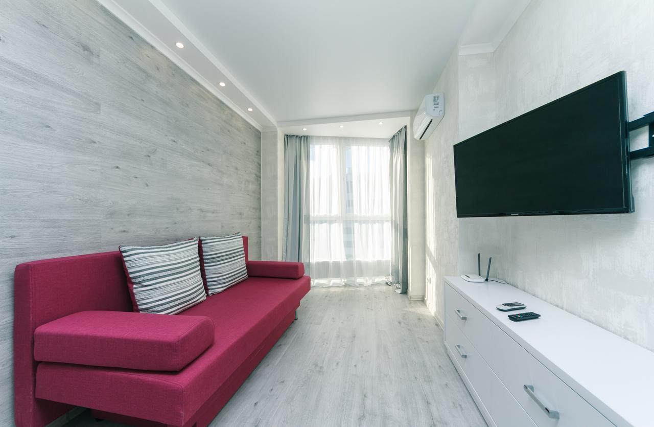 Appartement Flatrent Drahomanova 2A à Kiev Extérieur photo