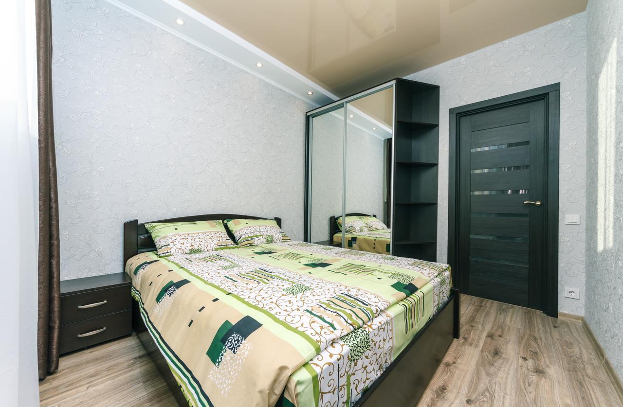 Appartement Flatrent Drahomanova 2A à Kiev Extérieur photo