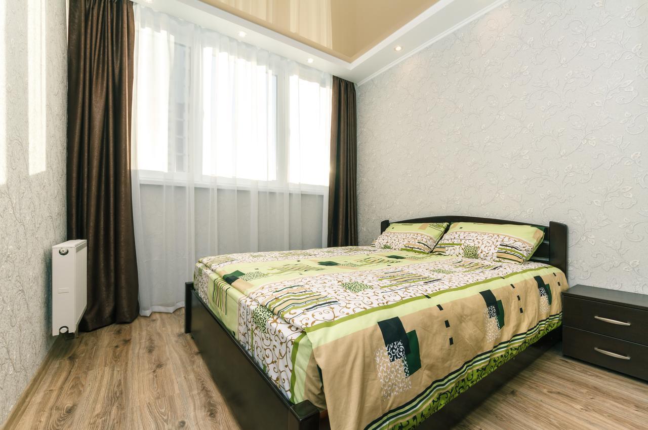 Appartement Flatrent Drahomanova 2A à Kiev Extérieur photo