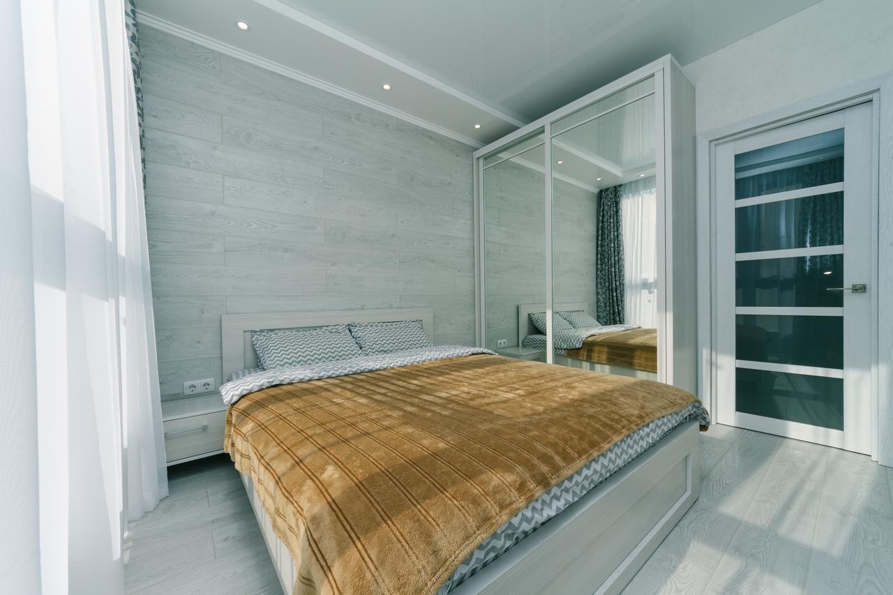 Appartement Flatrent Drahomanova 2A à Kiev Extérieur photo